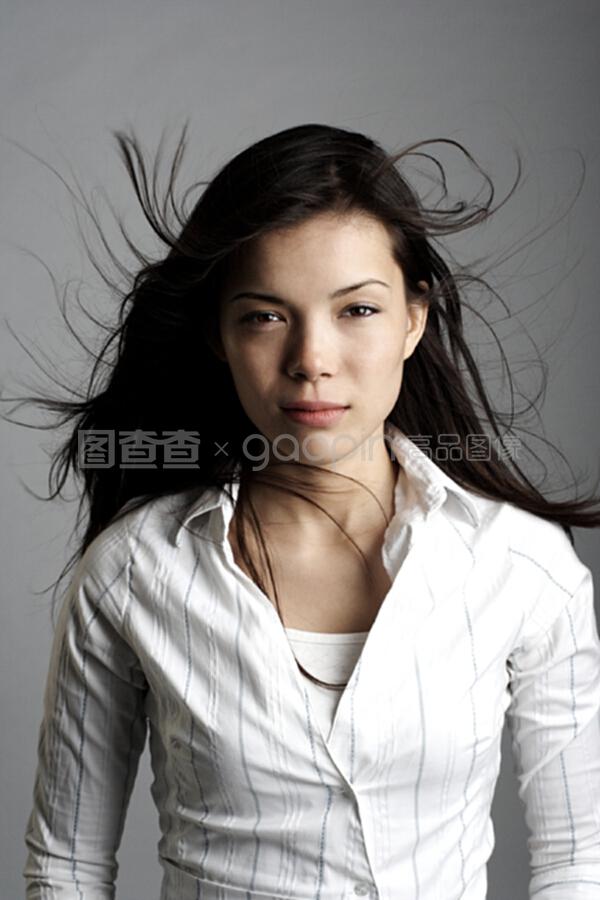 152网主 弹壳与玫瑰